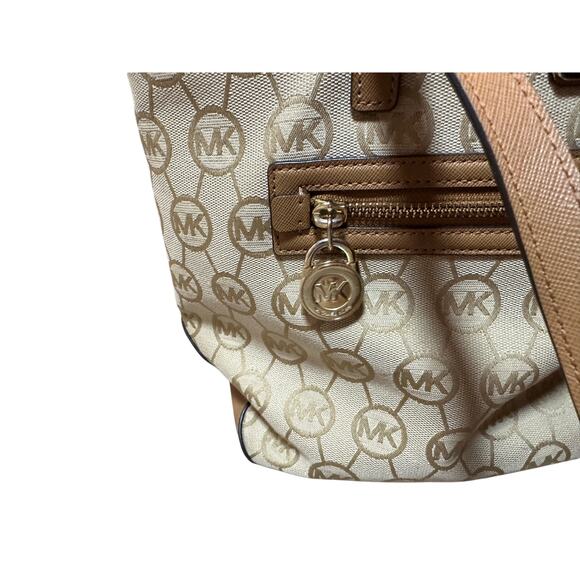 Michael Kors Kempton - Picture 9 of 9